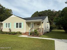 featured image of 200 Lakeside Dr