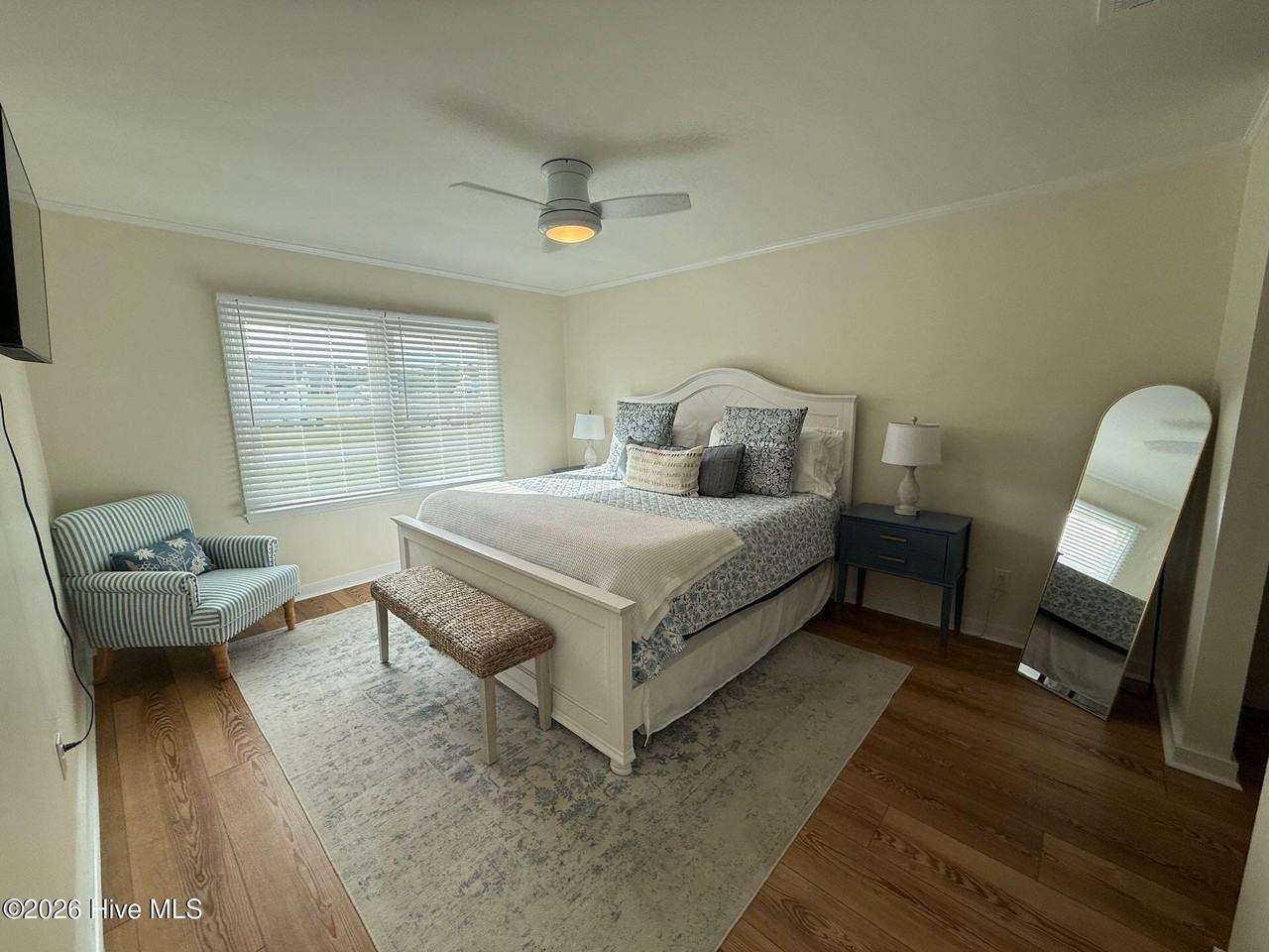 200 Lakeside Dr - Photo 6 of 13
