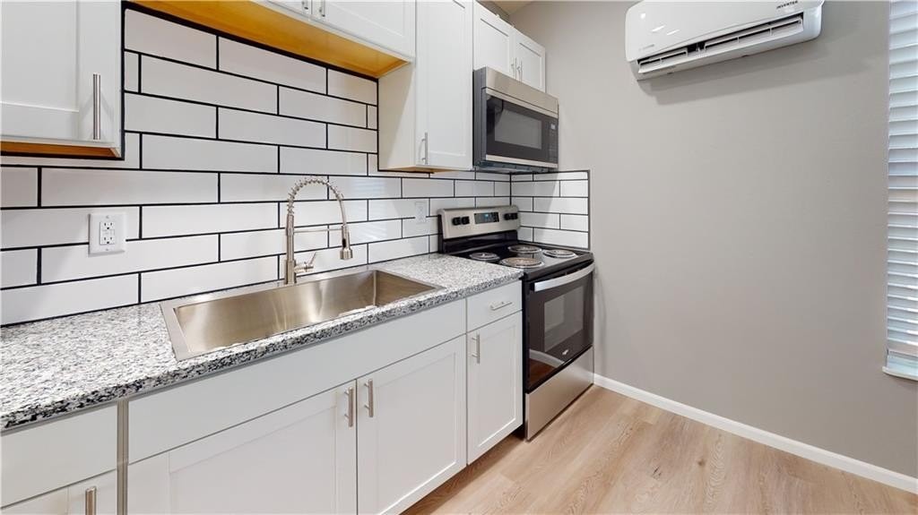 1243 N Ash St - Photo 4 of 9
