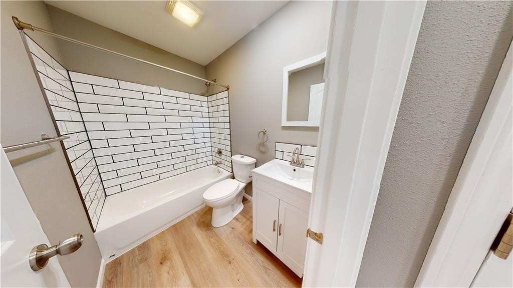 1243 N Ash St - Photo 6 of 9