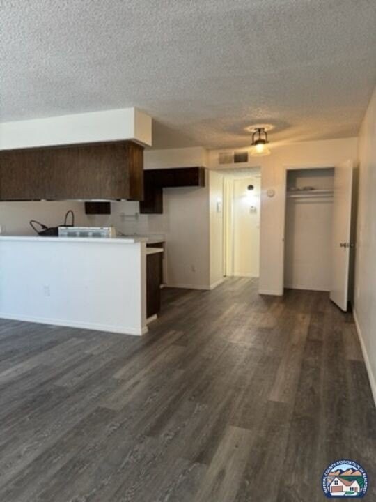 455 W Orange Ave #E - Photo 4 of 11