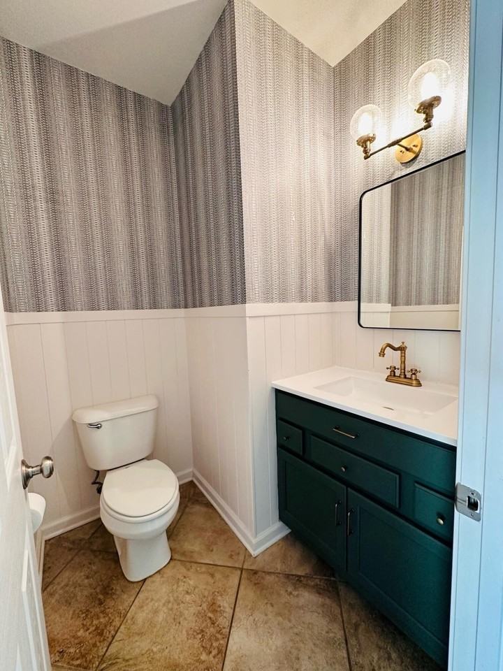 2380 Walcot Way - Photo 2 of 22