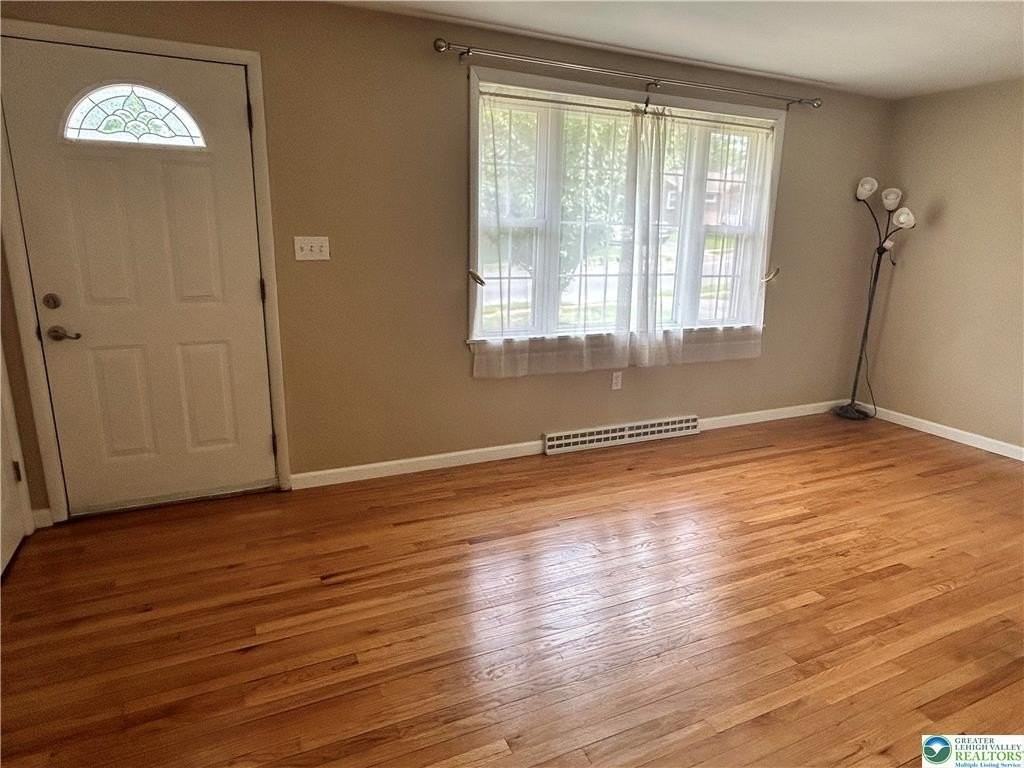18 Lincoln Dr - Photo 2 of 34