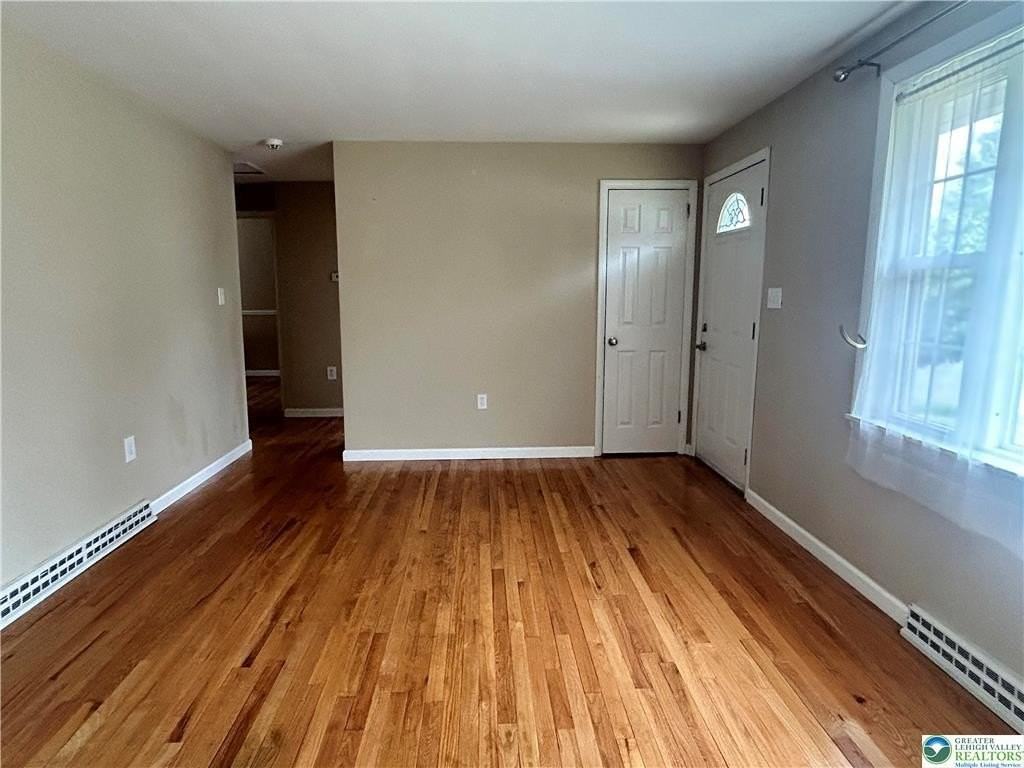 18 Lincoln Dr - Photo 4 of 34