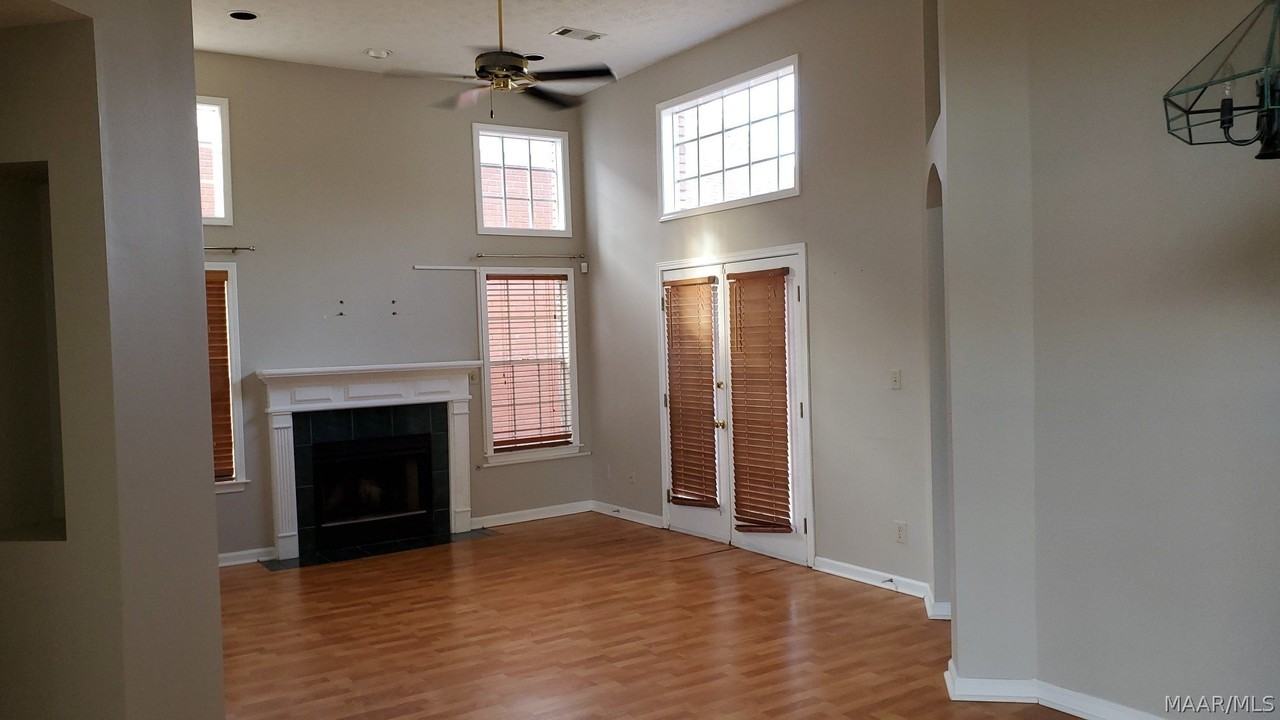 2425 Noble Wood Ct - Photo 2 of 18