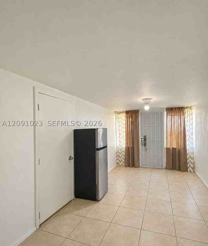 15 Ne 150th St #A - Photo 2 of 13