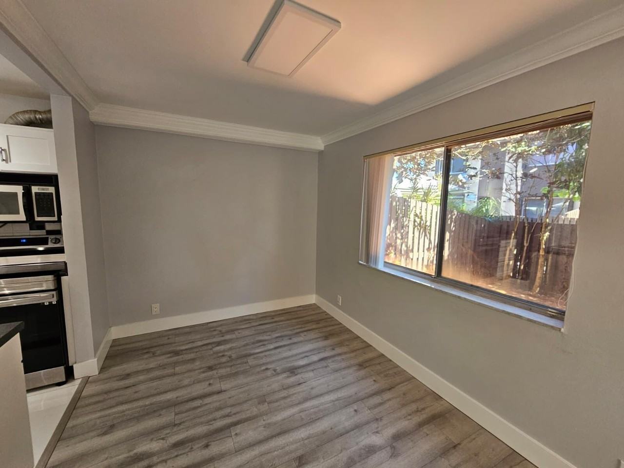 2148 Sherwood Forest Blvd #4 - Photo 4 of 8