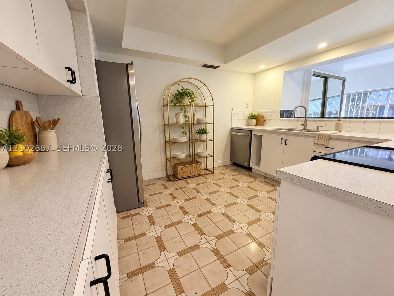 8218 Southampton Dr #A - Photo 3 of 23