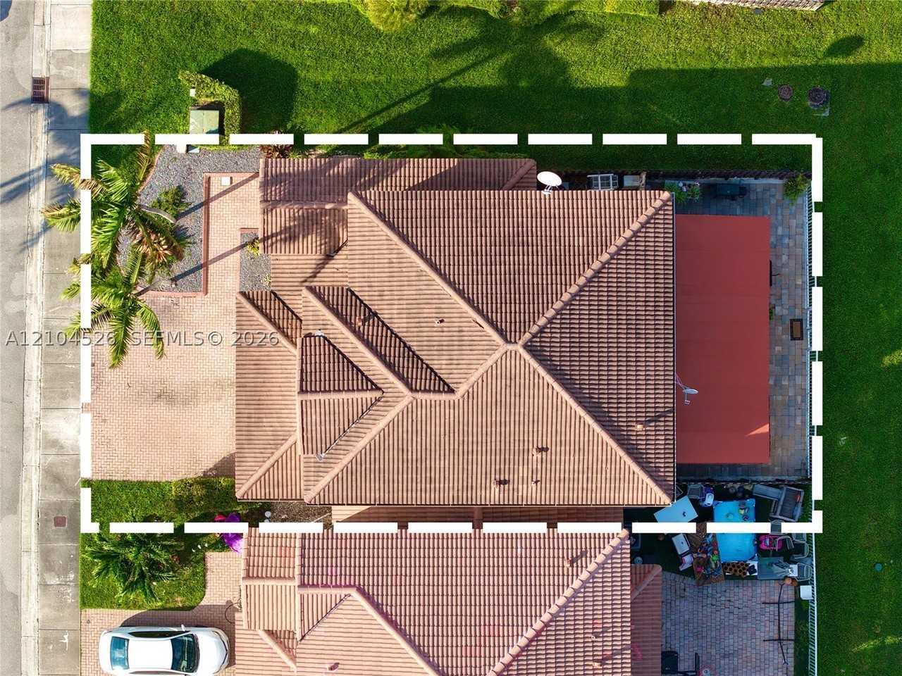 7639 Nw 113th Path - Photo 3 of 40