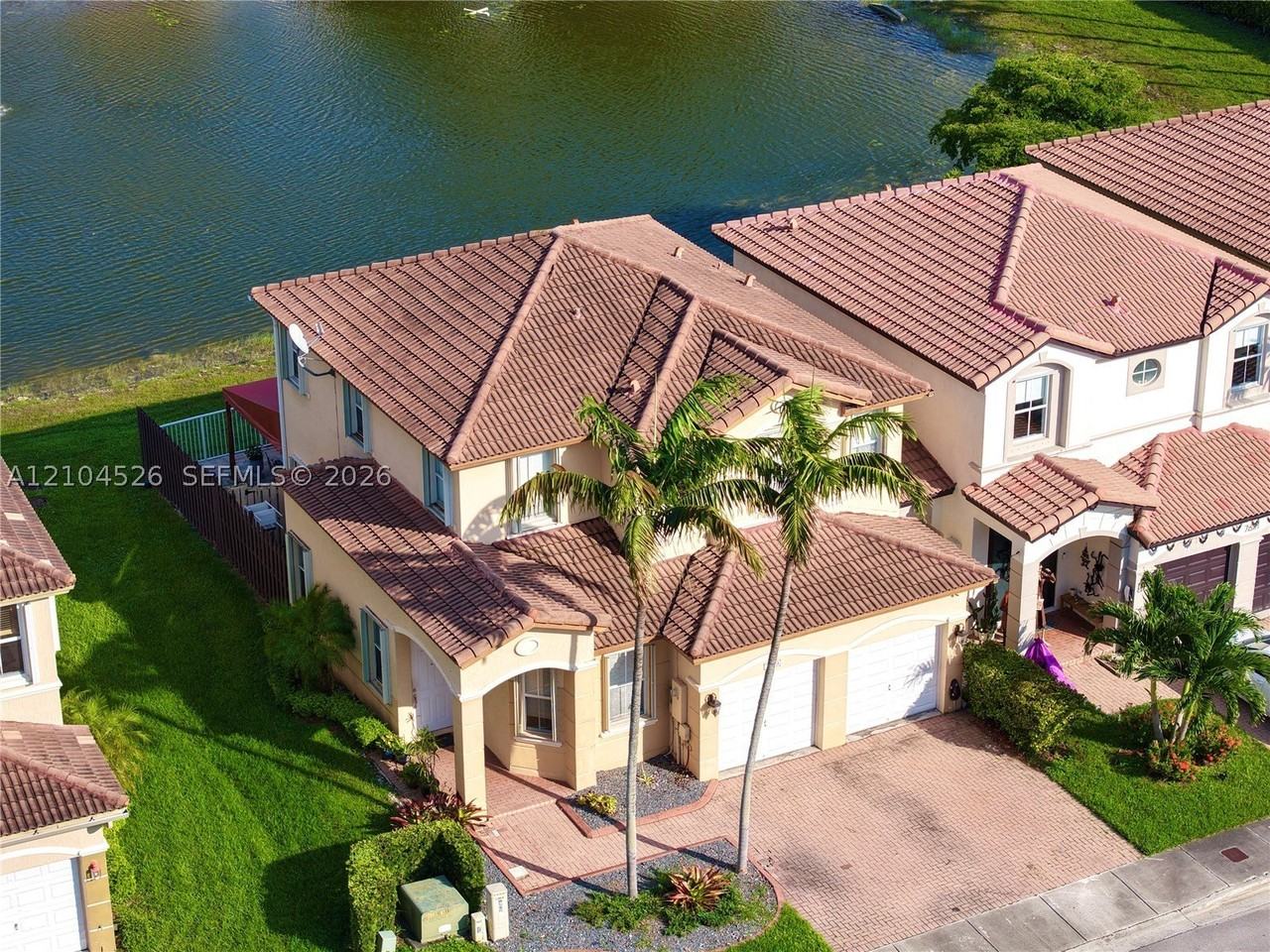 7639 Nw 113th Path - Photo 6 of 40
