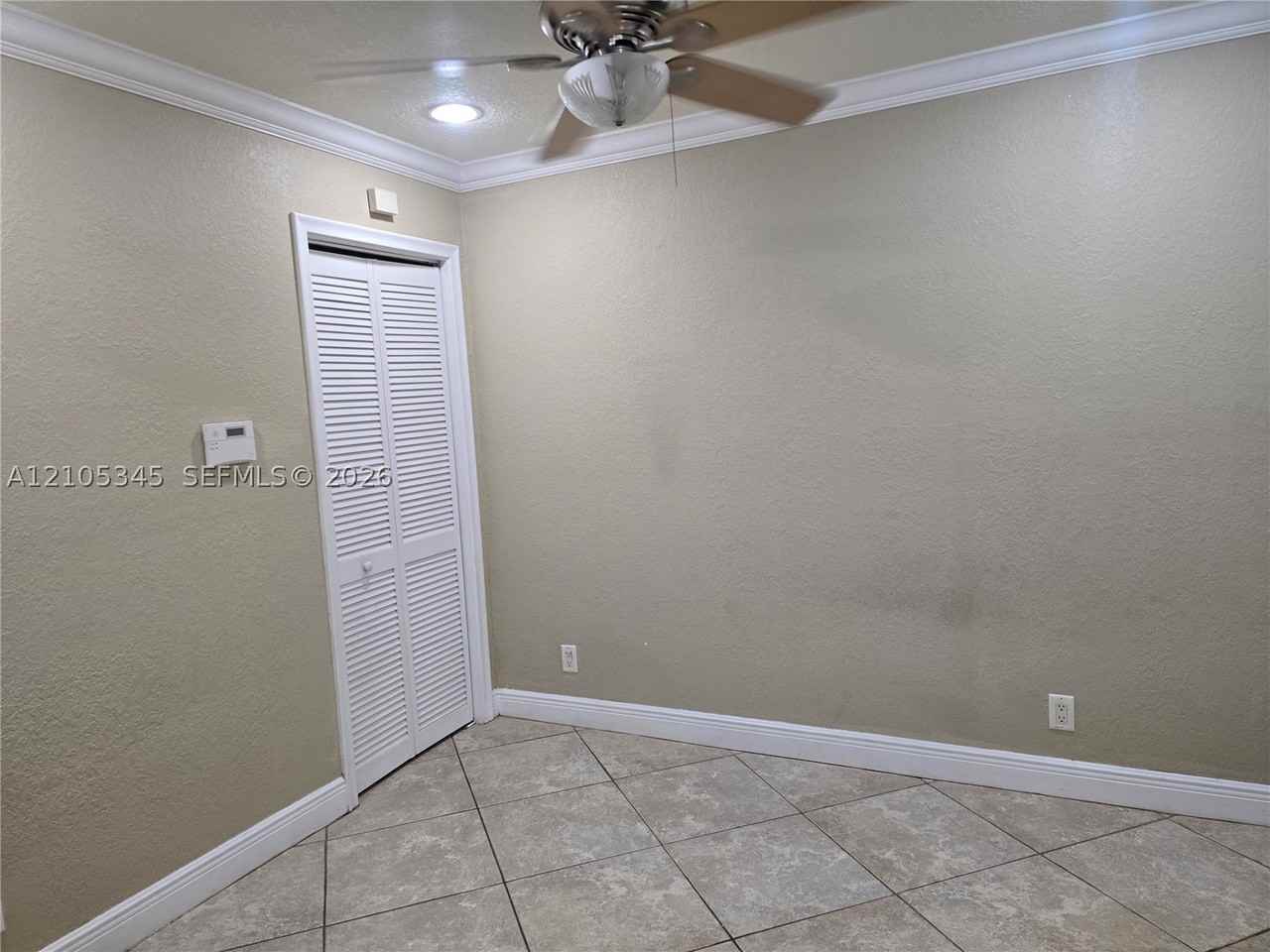 9015 Nw 38th Dr #9015 - Photo 5 of 7