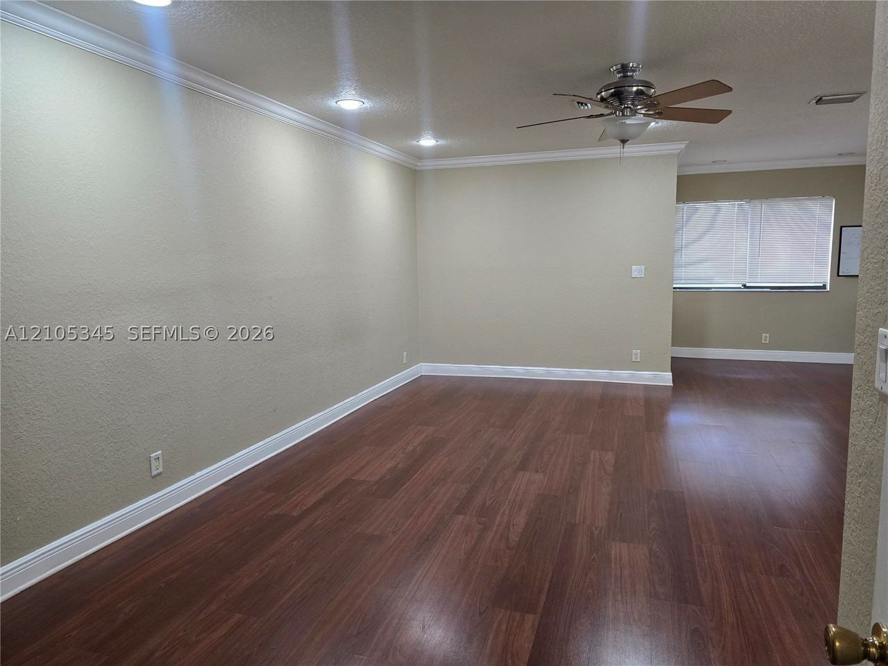 9015 Nw 38th Dr #9015 - Photo 6 of 7