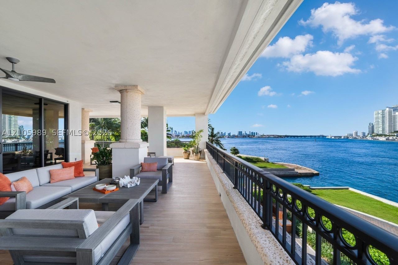 6800 Fisher Island Dr #6823 - Photo 6 of 38