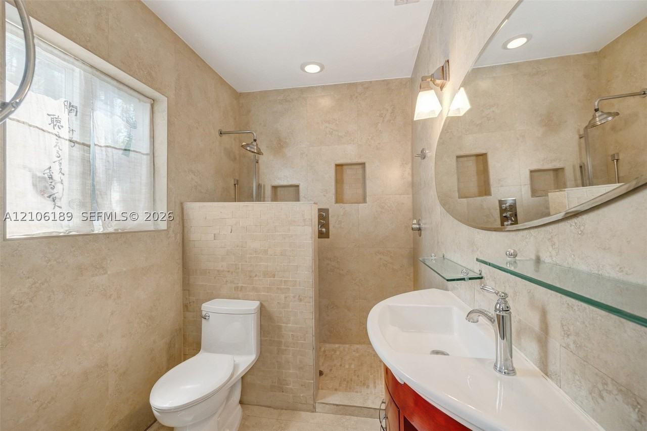 1643 Nethia Dr #0 - Photo 3 of 29