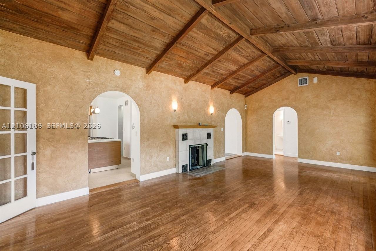 1643 Nethia Dr #0 - Photo 4 of 29