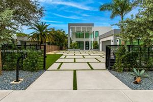 featured image of 7630 Sw 58th Ave