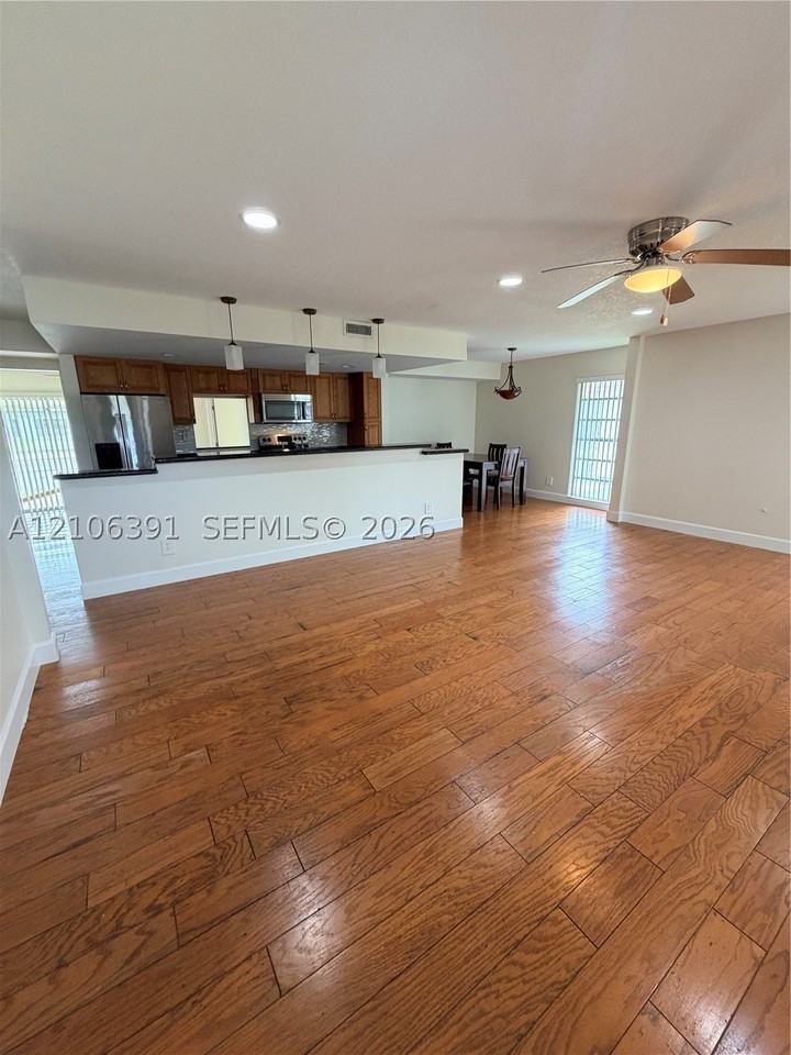 7010 Nw 63rd Ct - Photo 3 of 28
