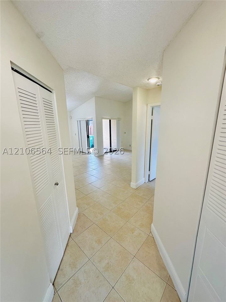 17251 Nw 60th Ct #17251 - Photo 4 of 35