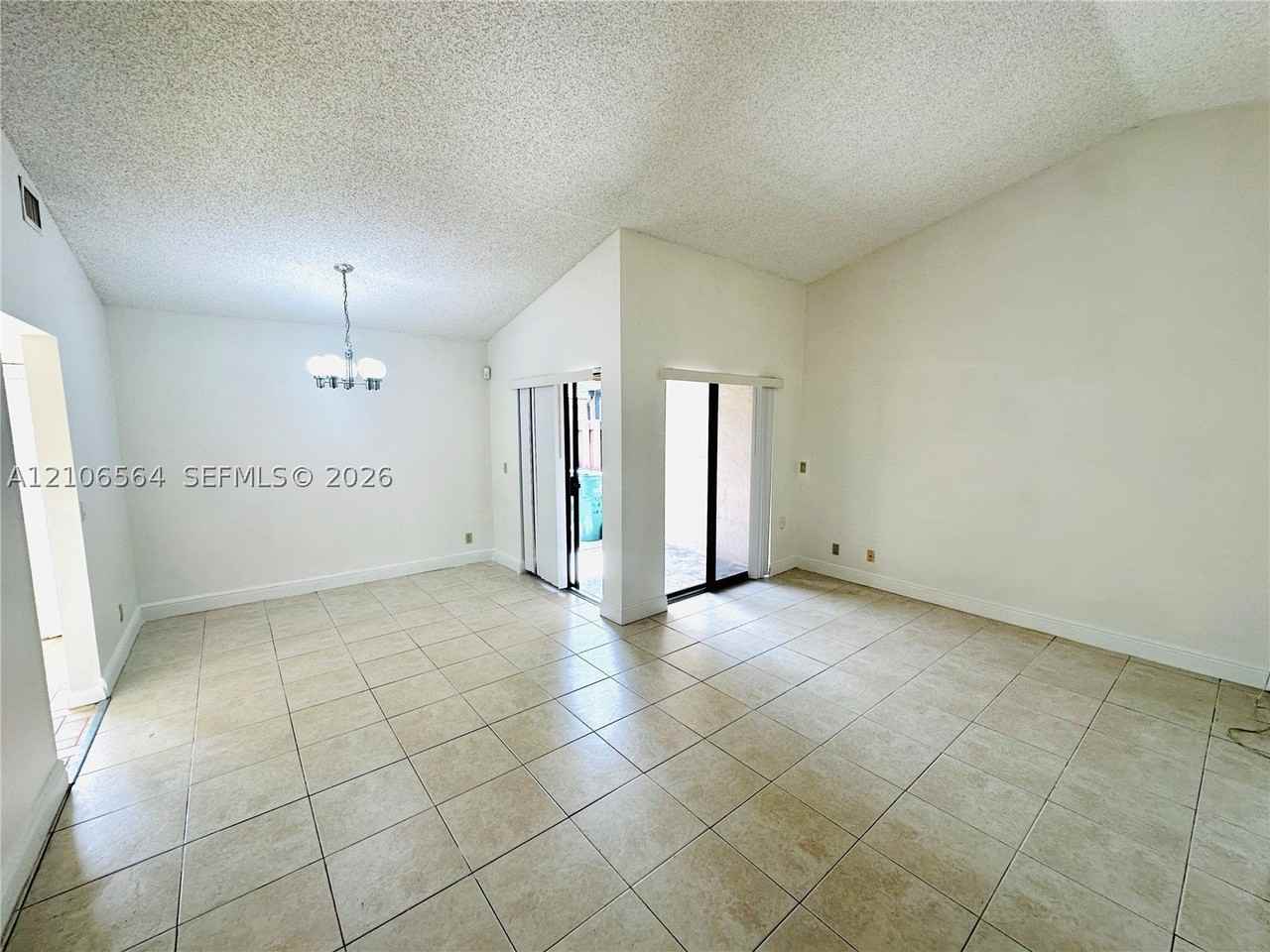 17251 Nw 60th Ct #17251 - Photo 5 of 35