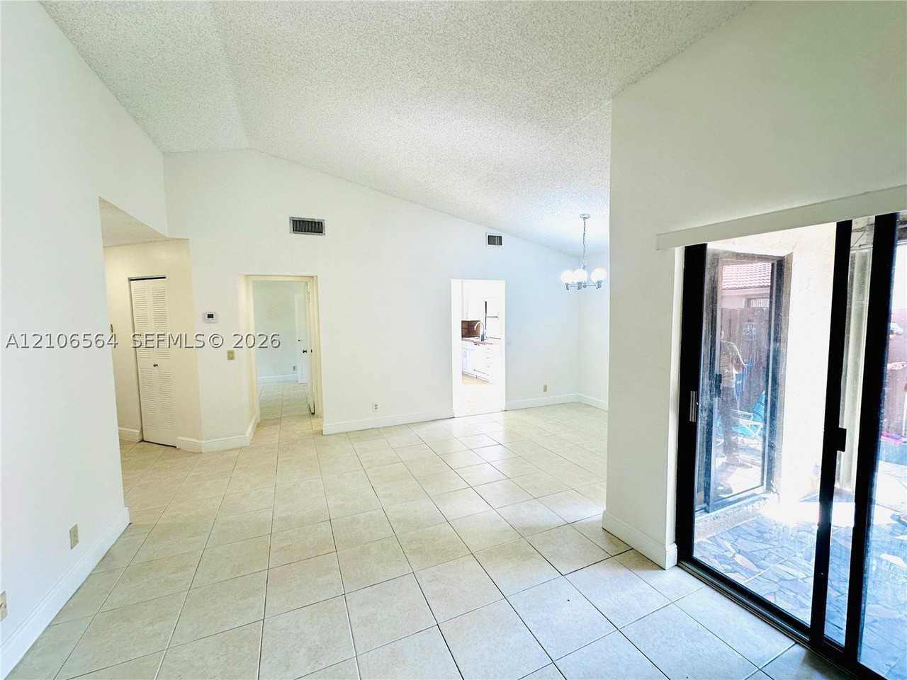 17251 Nw 60th Ct #17251 - Photo 6 of 35