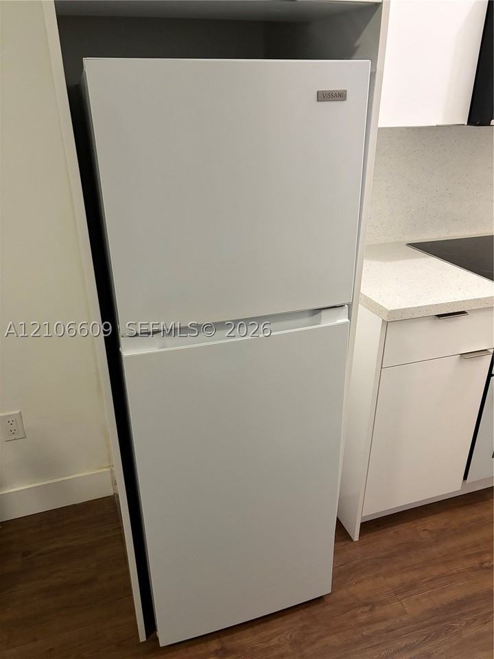 349 Meridian Ave #B104 - Photo 4 of 20