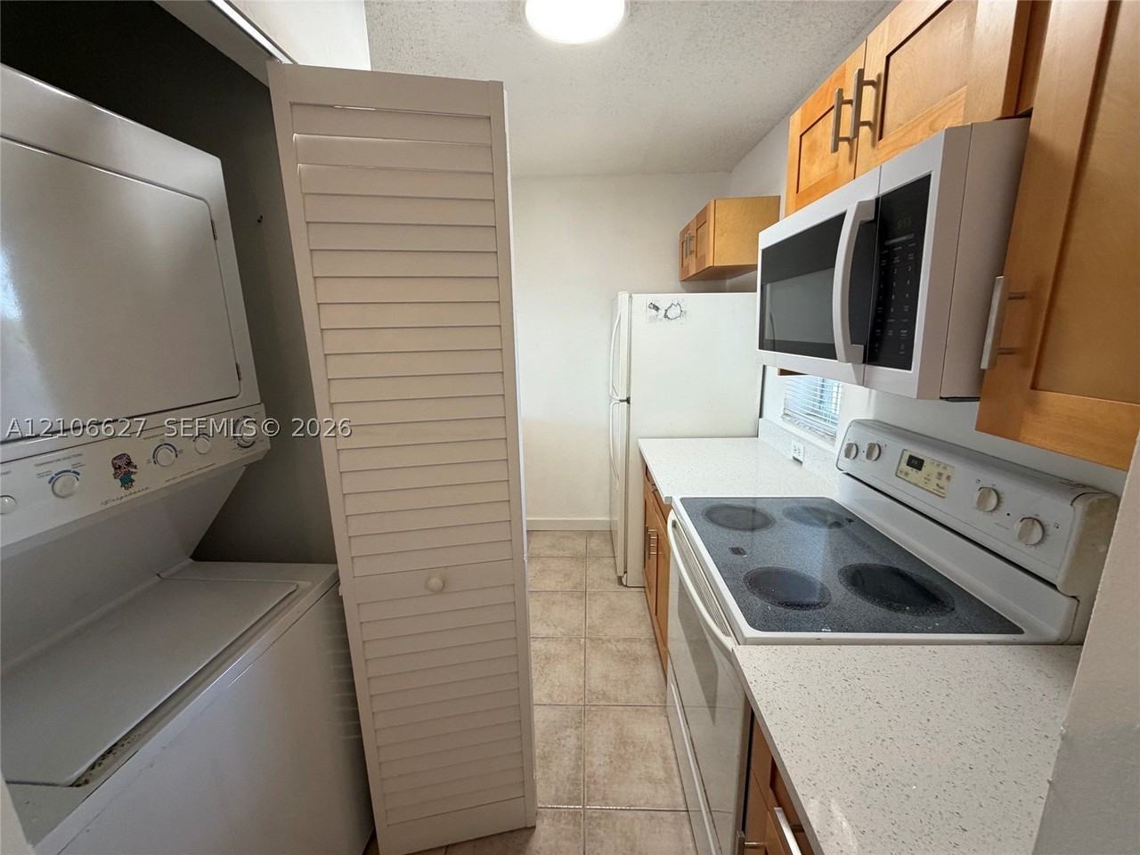 9954 Twin Lakes Dr #7O - Photo 6 of 26
