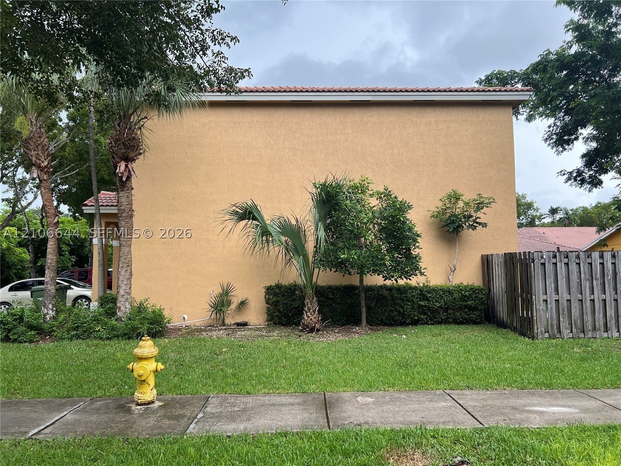 1489 Sw 1st St - Photo 3 of 50