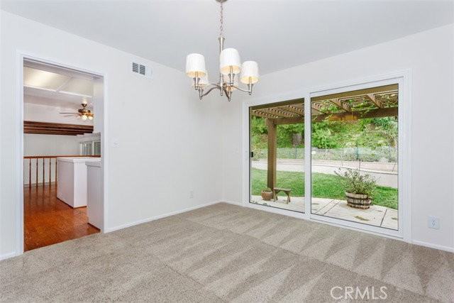 3007 E Echo Hill Way - Photo 3 of 8