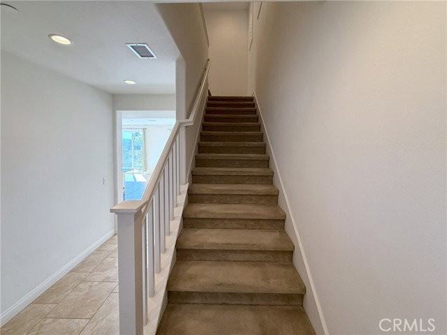 2700 E Coalinga Dr - Photo 3 of 8