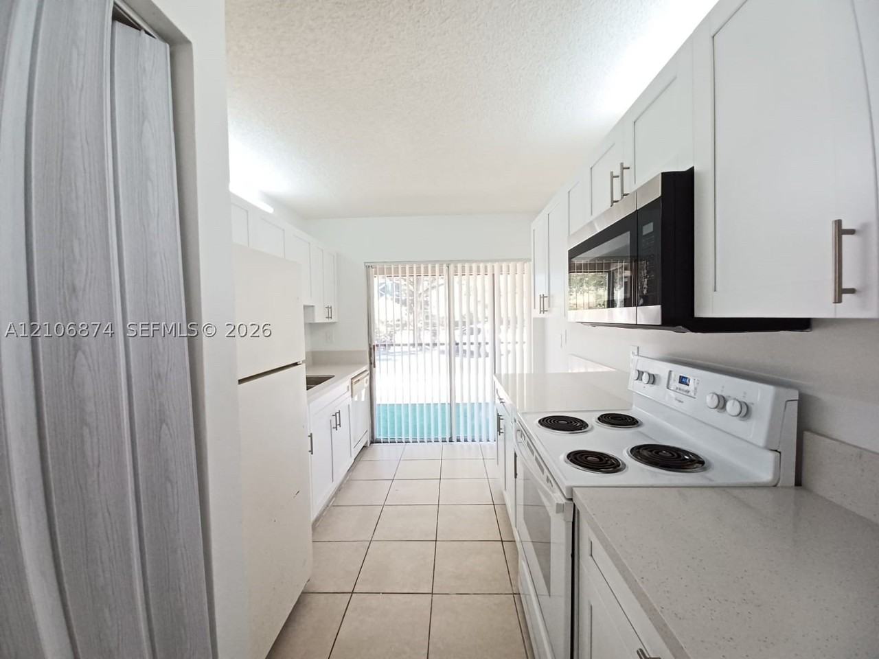 2800 Riverside Dr #102-1 - Photo 3 of 17