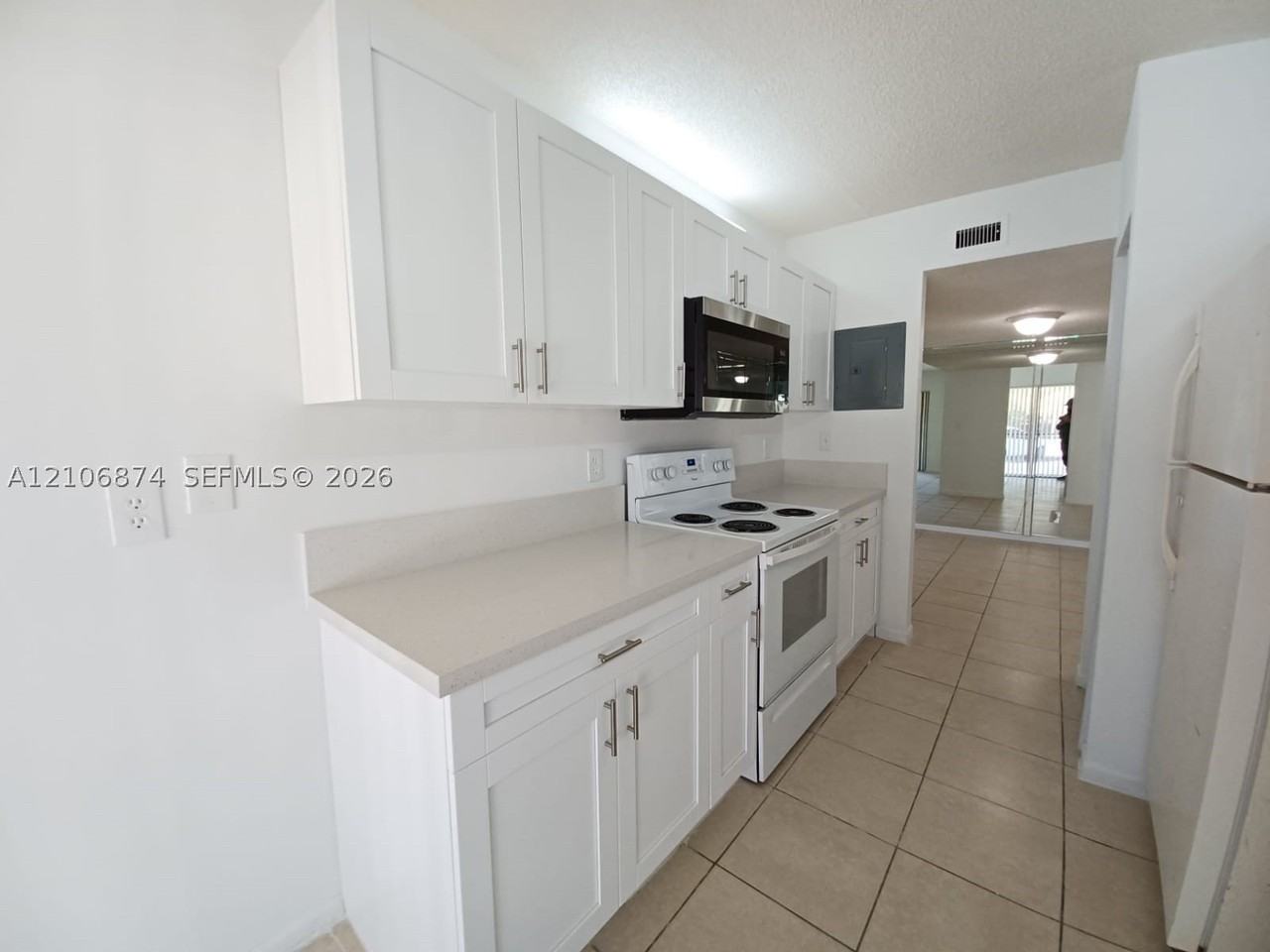 2800 Riverside Dr #102-1 - Photo 5 of 17