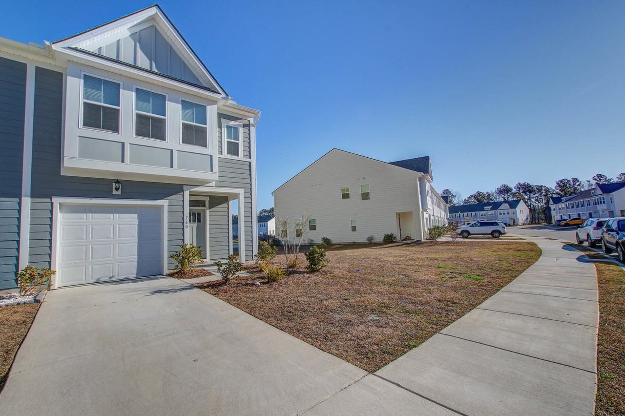 760 Trotters Ln #95 - Photo 3 of 8