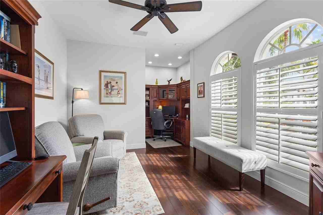 7622 Desert Inn Way - Photo 3 of 50