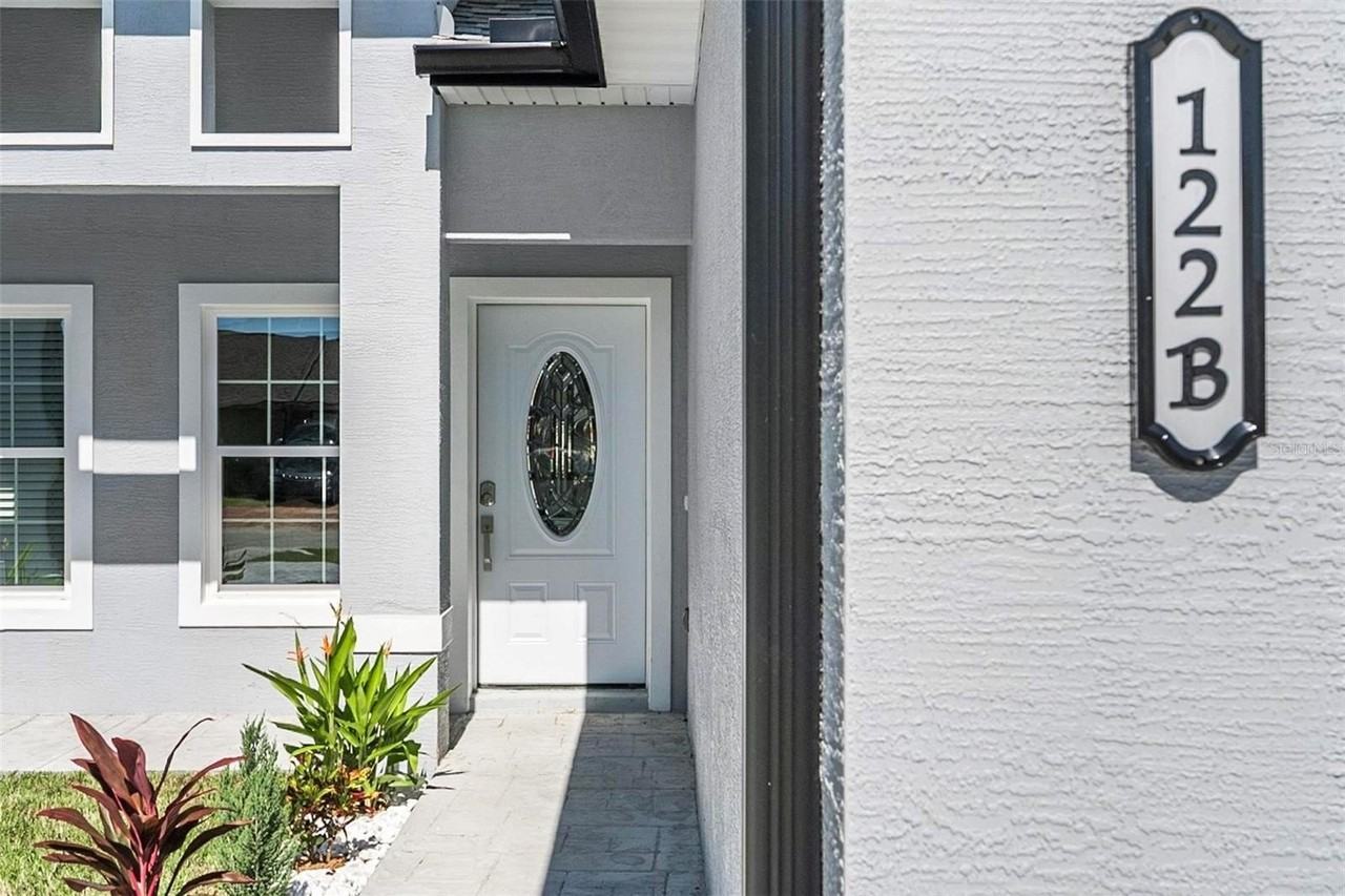 122 Coral Reef Ct N - Photo 4 of 45