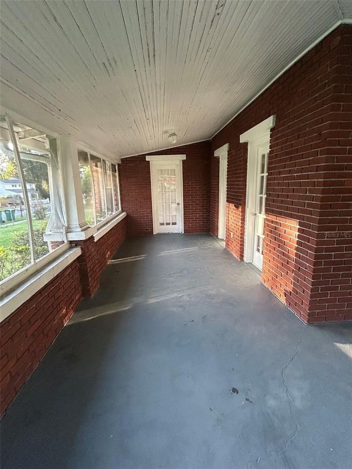 650 E 5th Ave - Photo 3 of 15