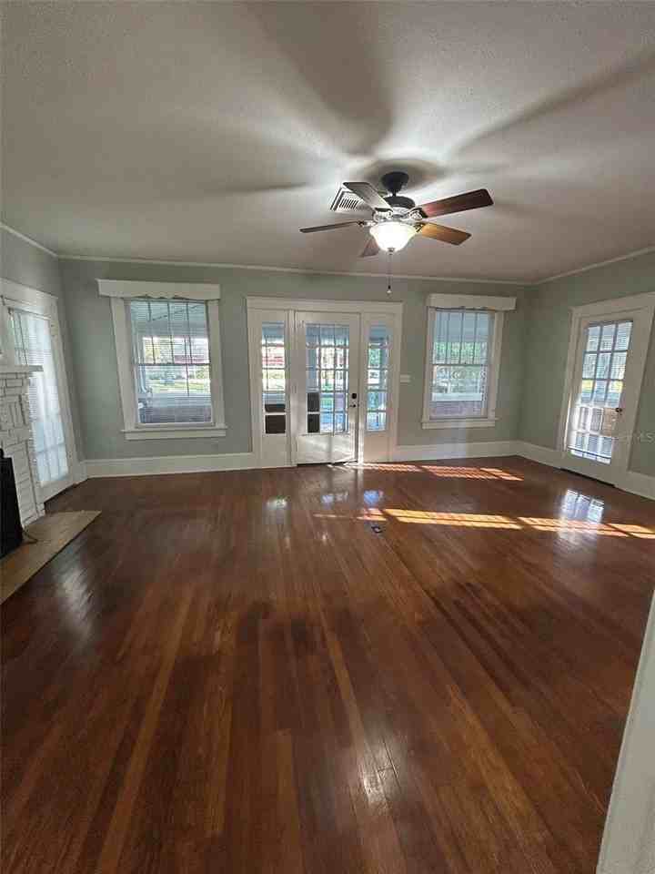 650 E 5th Ave - Photo 5 of 15