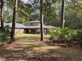 featured image of 5417 Nw 59th Ter