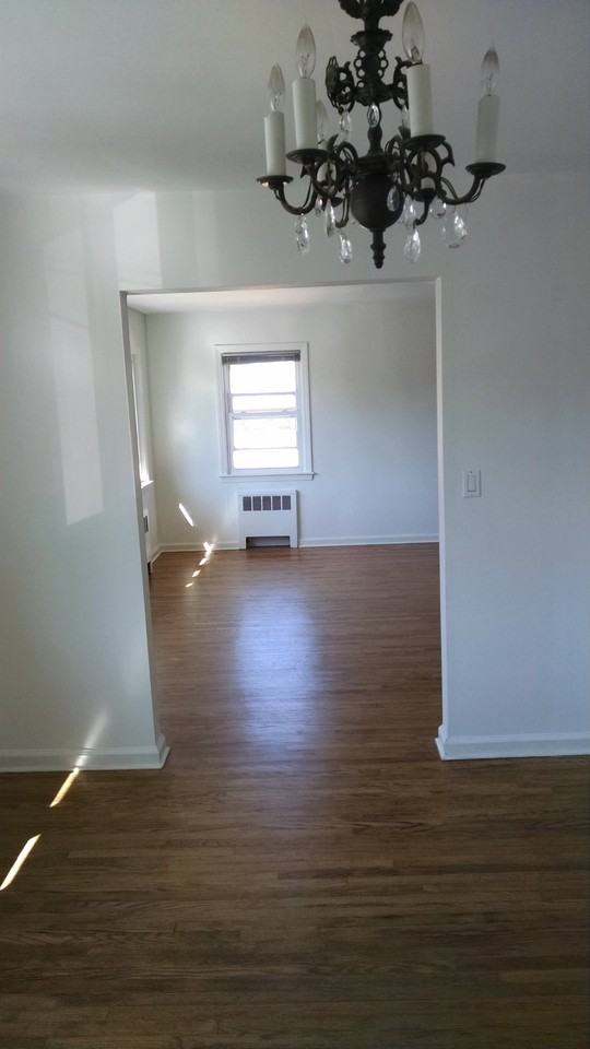 818 Harvard Pl #2 - Photo 5 of 8
