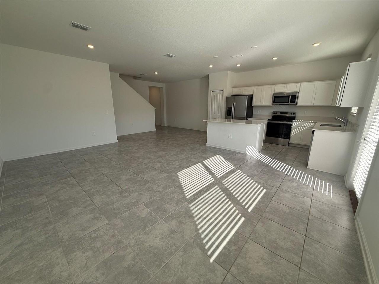 117 Bogey Dr - Photo 5 of 23
