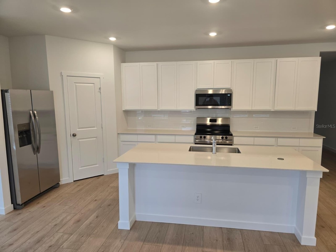 5144 Flaxleaf St - Photo 4 of 28