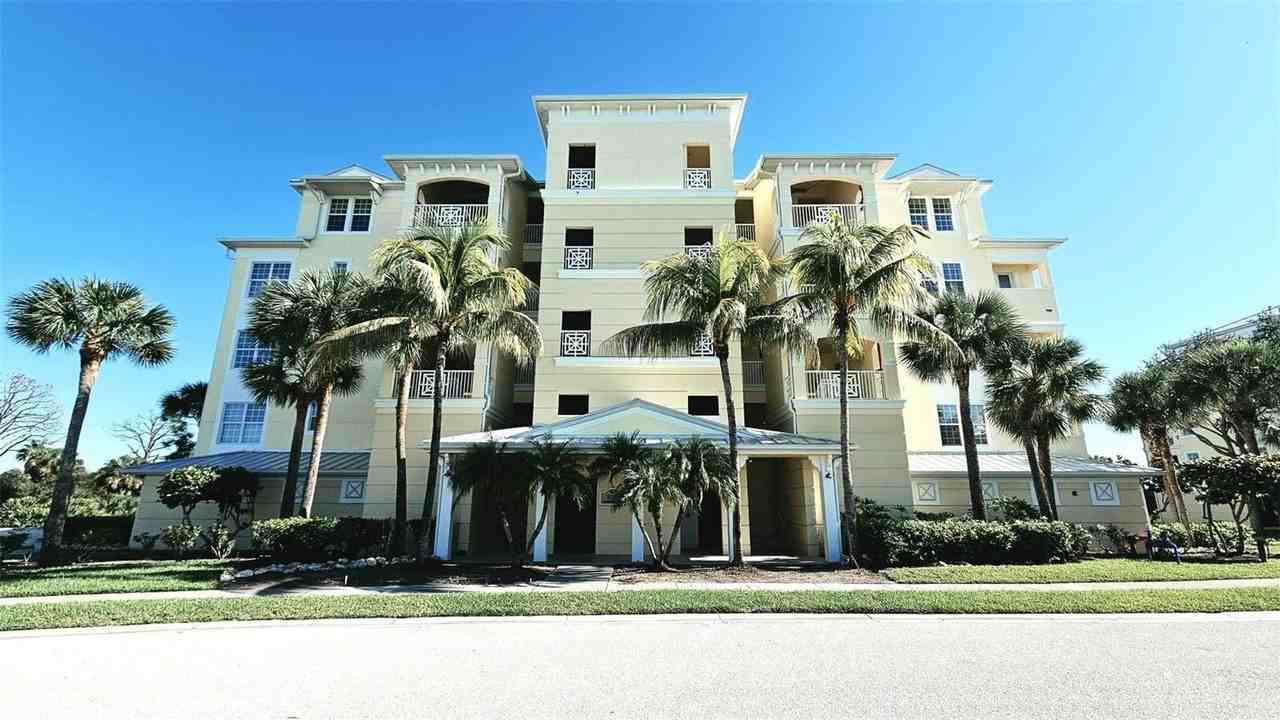 8571 Amberjack Cir #102
