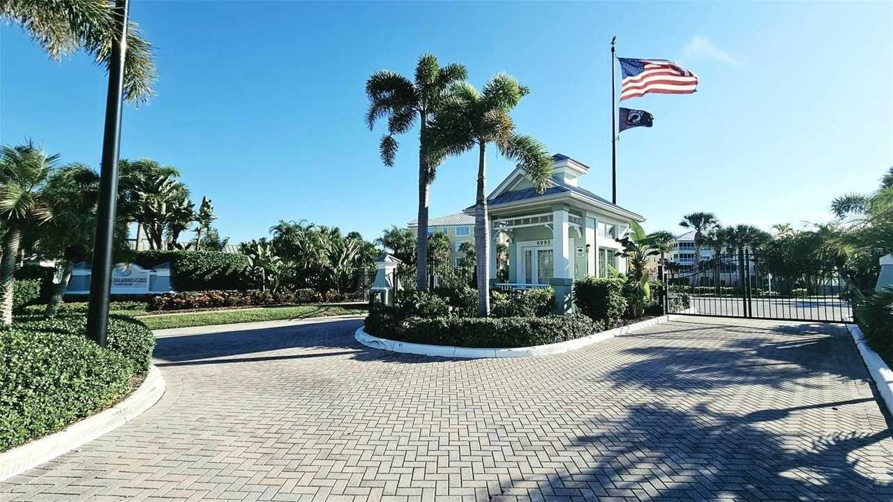 8571 Amberjack Cir #102 - Photo 4 of 50