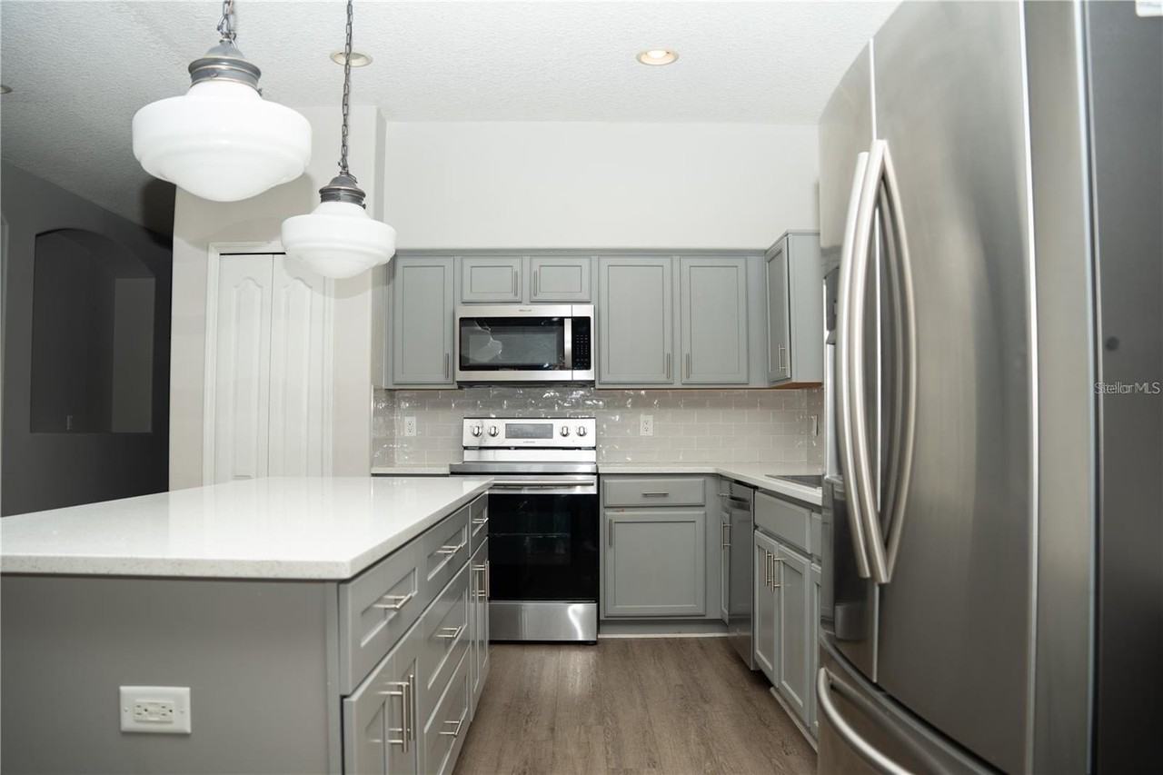 1268 Portmoor Way - Photo 3 of 16