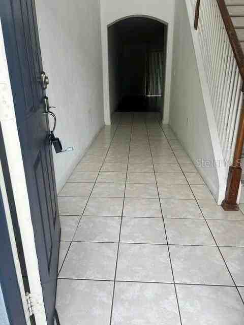 2982 Ashland Ln S - Photo 3 of 24