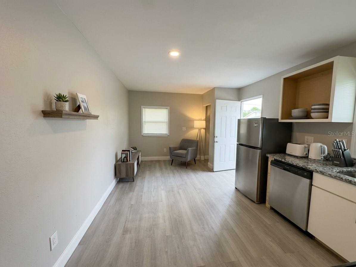 3114 58th Ave N #B - Photo 4 of 7