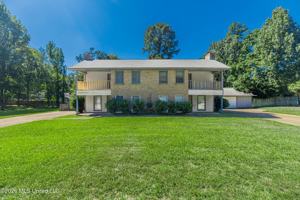 featured image of 613 Trailwood Dr Lot B