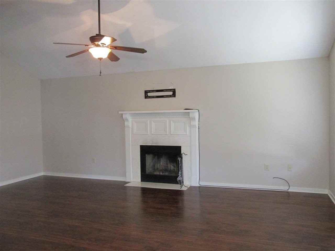 344 Audubon Cir - Photo 2 of 13