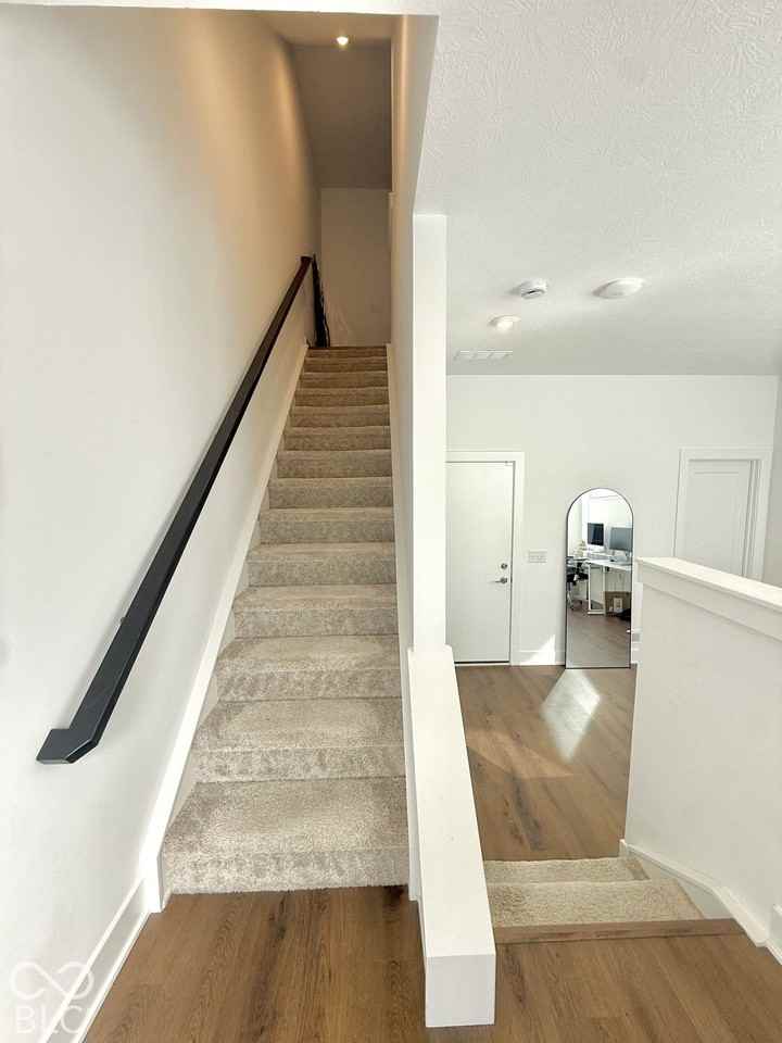2143 N College Ave - Photo 6 of 26