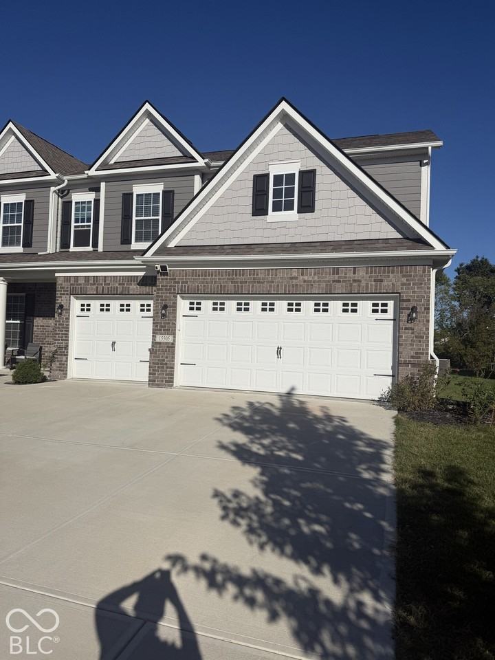 15505 Wayne Way - Photo 3 of 50