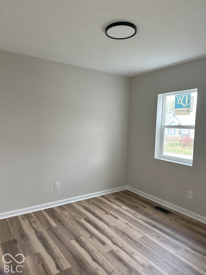 2517 Brookway St - Photo 6 of 16